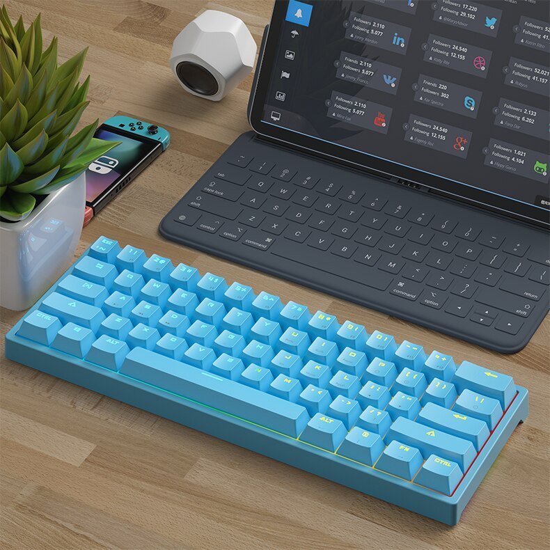 61-key Pluggable Mechanical Keyboard