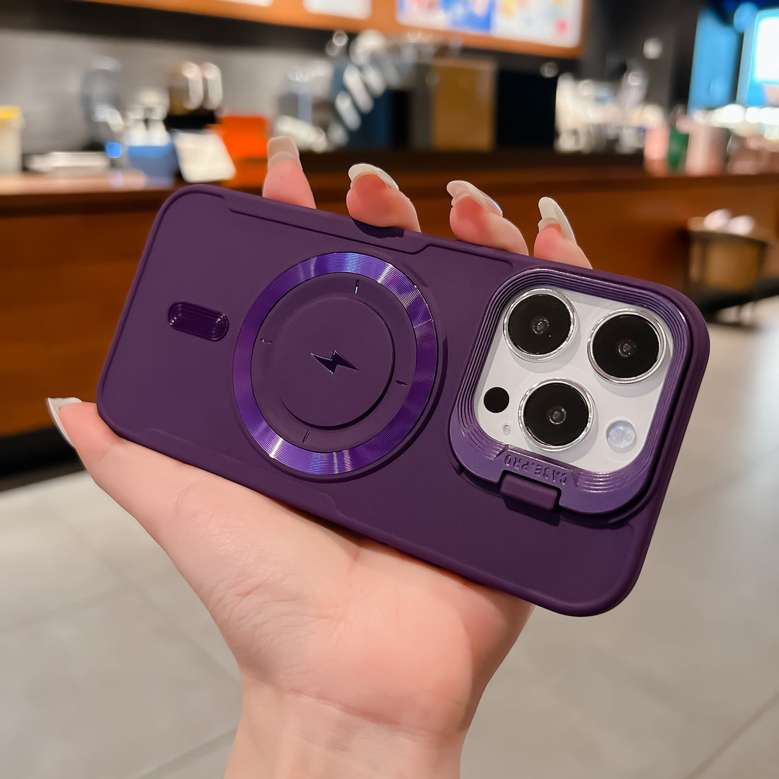 Lightning Magnetic Matte Soft Case Mobile