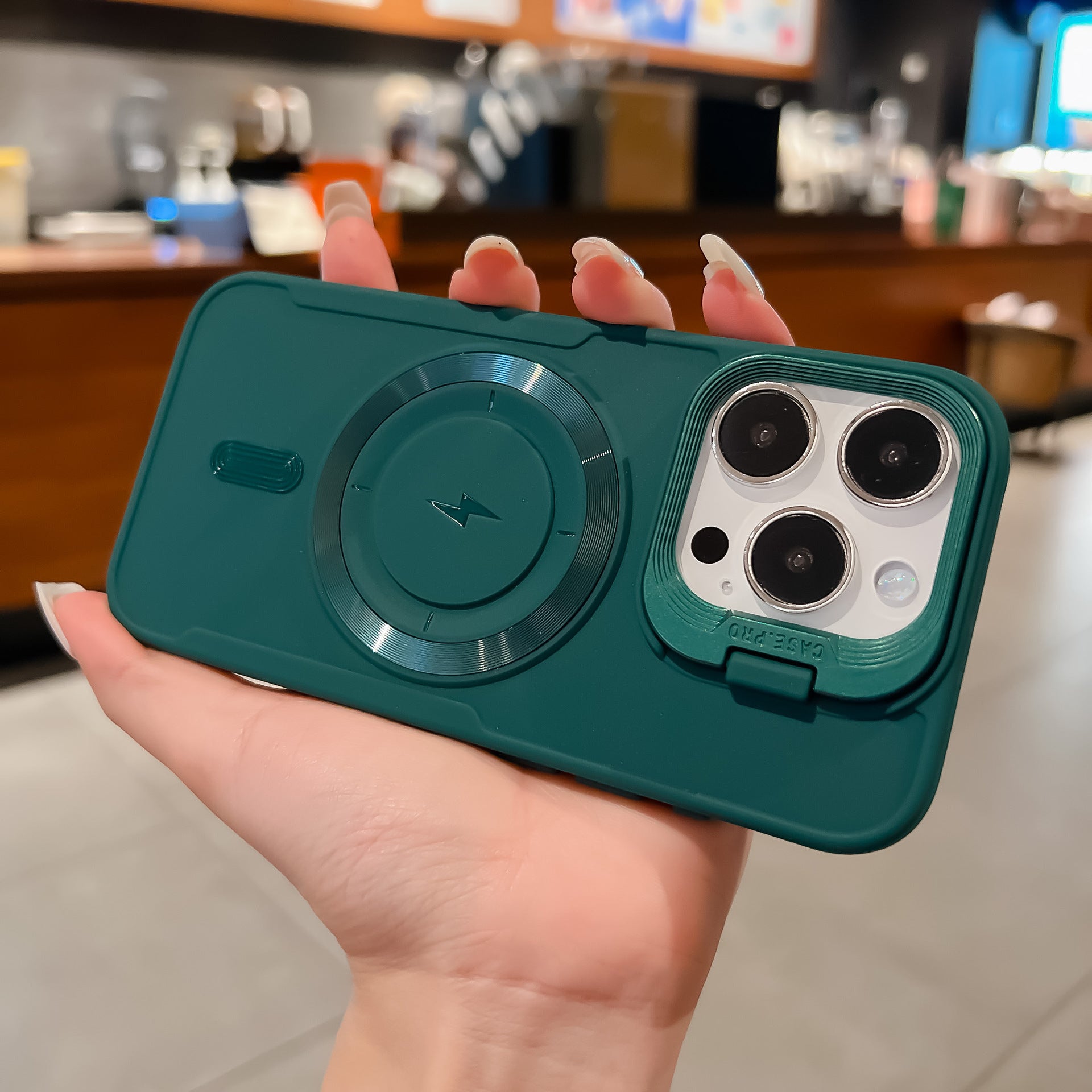 Lightning Magnetic Matte Soft Case Mobile